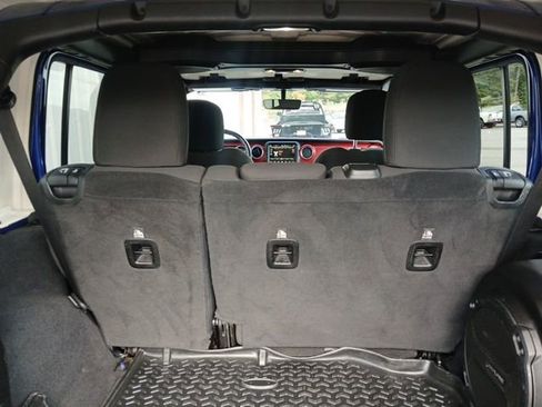 Used 2019 Jeep Wrangler Unlimited Rubicon image 29