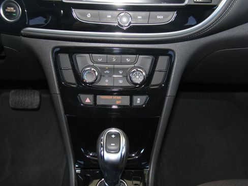 Used 2019 Buick Encore Preferred FWD image 17