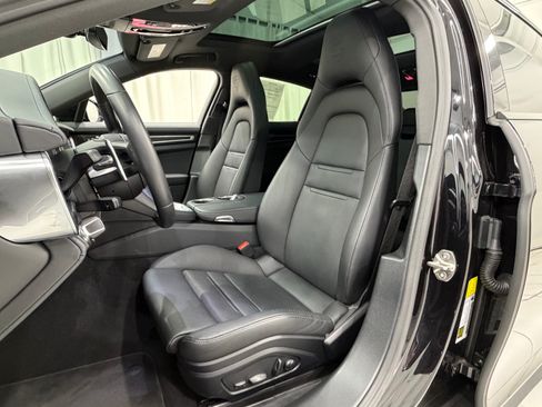 Certified 2023 Porsche Panamera 4 Platinum Edition AWD/4WD image 33