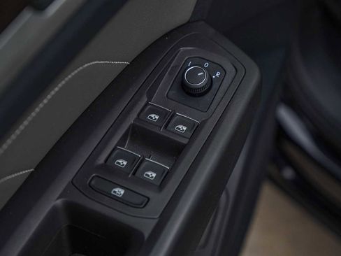 Used 2022 Volkswagen Atlas SE w/ Panoramic Sunroof Package image 23