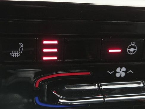 Used 2022 Jeep Grand Cherokee L Limited image 6