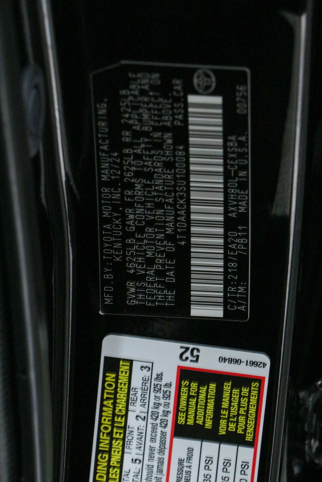 Used 2025 Toyota Camry SE FWD image 30