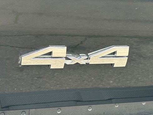 Certified 2025 Toyota Tacoma SR5 AWD/4WD image 31