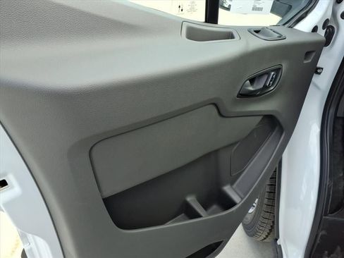 New 2026 Ford Transit 250 148 Medium Roof image 13