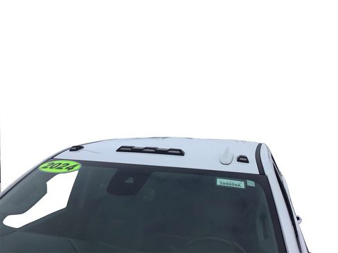 Used 2024 GMC Sierra 2500 SLT w/ SLT Premium Package image 12