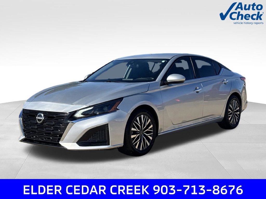 Used 2023 Nissan Altima 2.5 SV FWD image 3