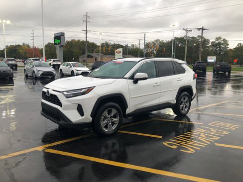 Certified 2024 Toyota RAV4 LE image 4