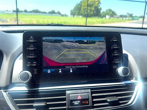Used 2019 Honda Accord Sport image 8