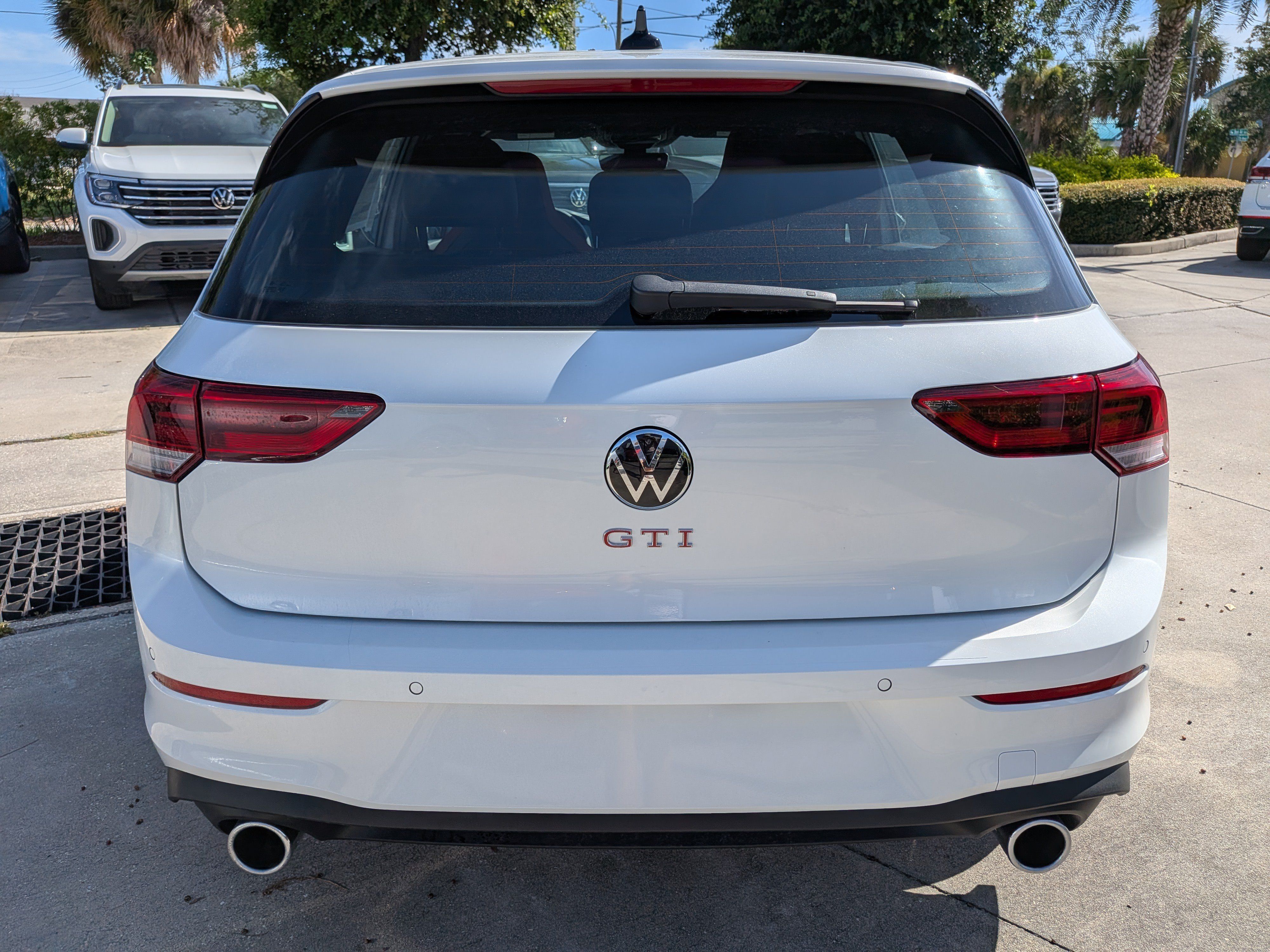 New 2026 Volkswagen GTI SE FWD image 4