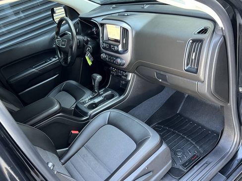 Used 2021 GMC Canyon AT4 w/ Driver Alert Package AWD/4WD image 23