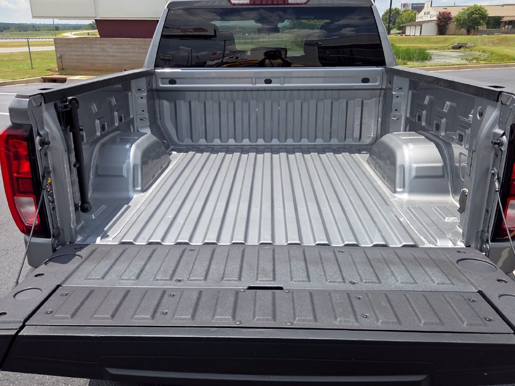 Used 2024 GMC Sierra 1500 Elevation w/ X31 Off-Road Package AWD/4WD image 18