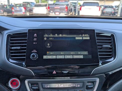 Used 2023 Honda Passport Elite image 6
