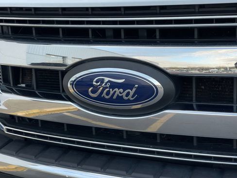 Used 2020 Ford F350 XLT image 33