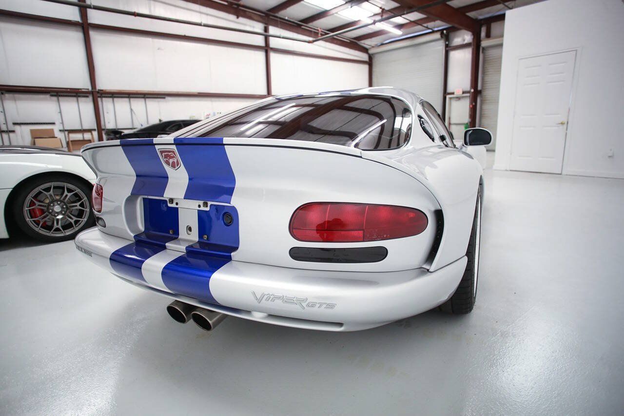 Used 1999 Dodge Viper GTS RWD image 7