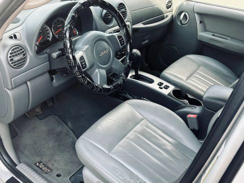 Used 2007 Jeep Liberty Limited AWD/4WD image 21