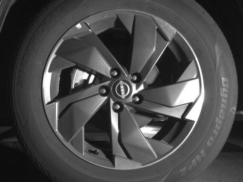 Used 2025 Nissan Rogue SV AWD/4WD image 12