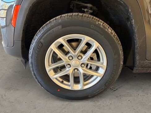 New 2026 Jeep Grand Cherokee Laredo image 16