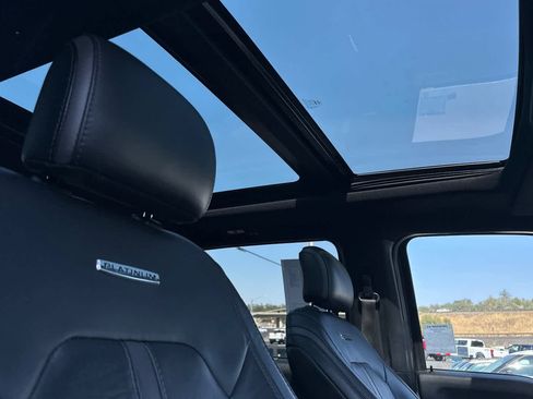 Used 2016 Ford F150 Platinum w/ Equipment Group 701A Luxury AWD/4WD image 18