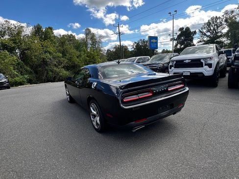 Used 2016 Dodge Challenger R/T Plus RWD image 7