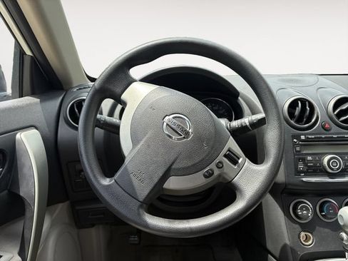 Used 2013 Nissan Rogue S FWD image 12