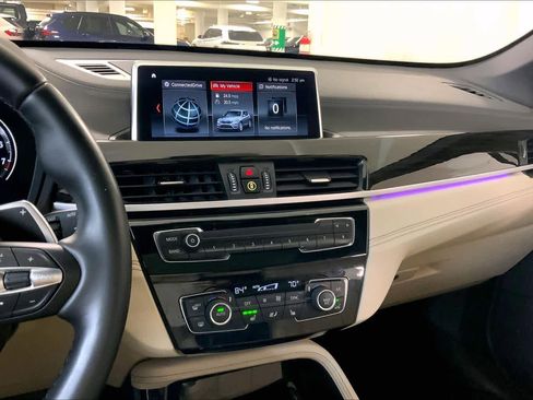 Used 2020 BMW X1 xDrive28i w/ Premium Package image 7