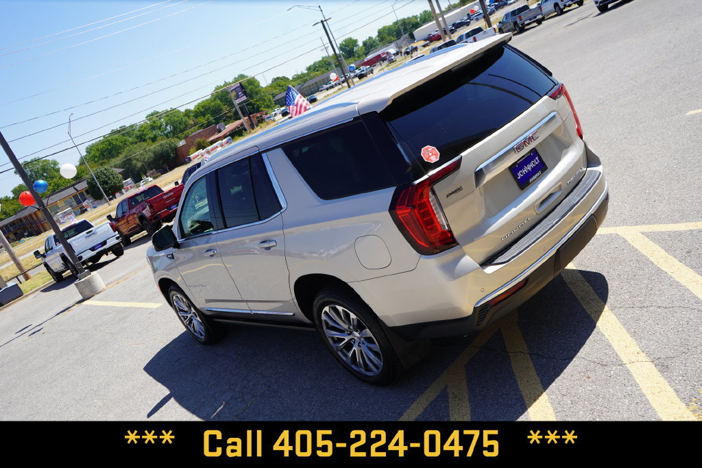 Used 2021 GMC Yukon Denali w/ Denali Premium Package AWD/4WD image 13