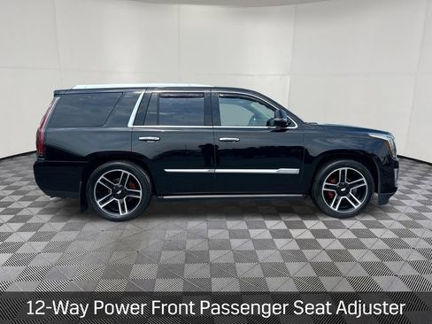 Used 2020 Cadillac Escalade Premium Luxury AWD/4WD image 7