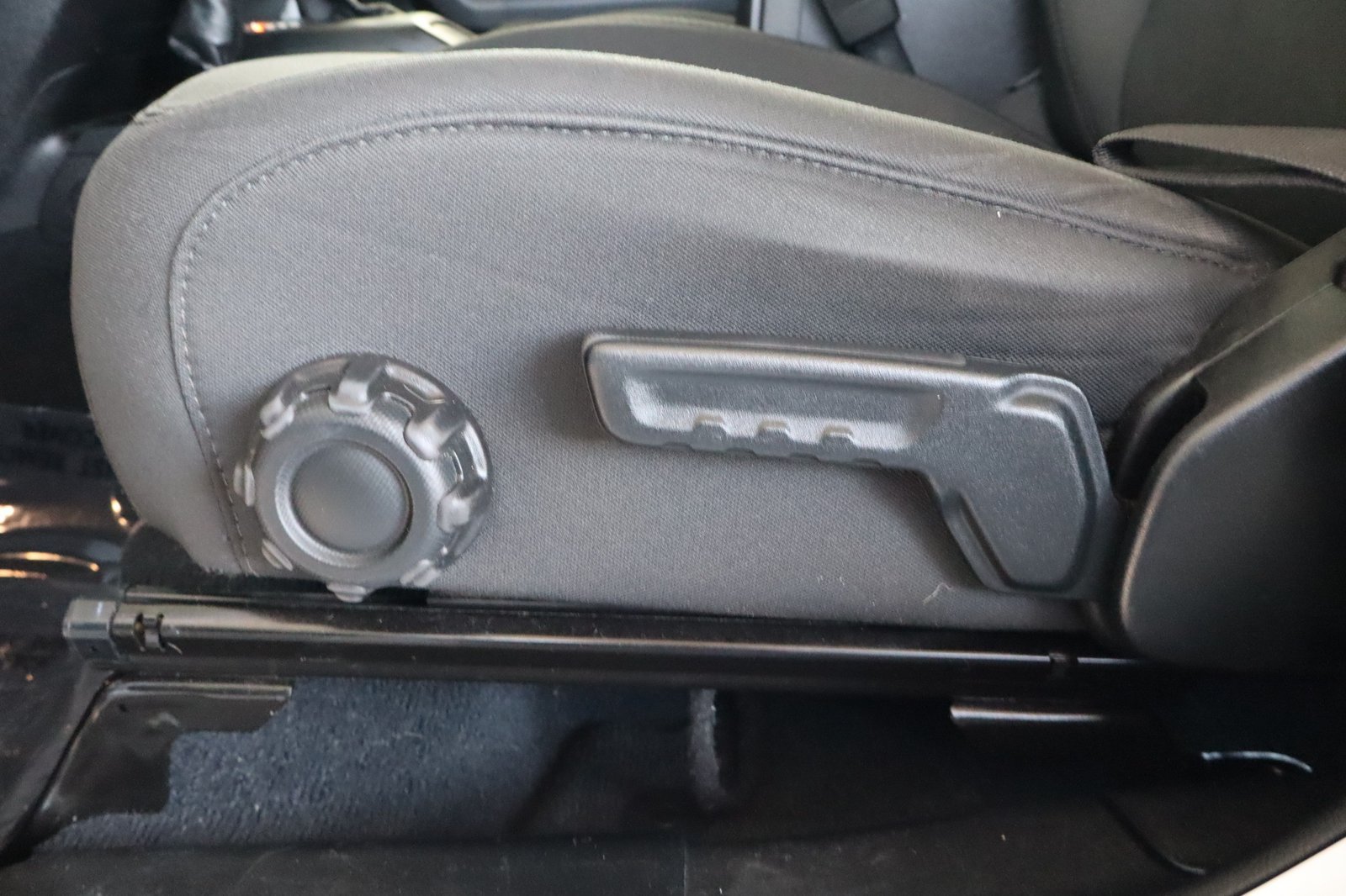 Used 2018 Jeep Wrangler Unlimited Sport S AWD/4WD image 59