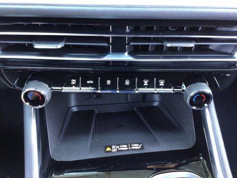 New 2025 Chevrolet Traverse LT w/ Enhanced Driving Package image 31