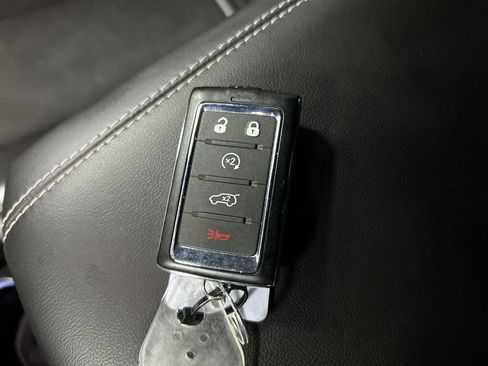 Used 2024 Jeep Grand Cherokee Altitude AWD/4WD image 22