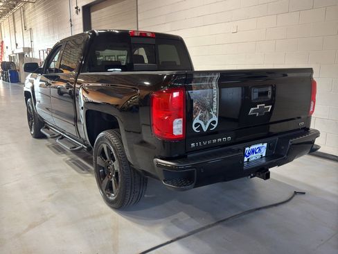 Used 2017 Chevrolet Silverado 1500 LTZ Z71 w/ Realtree Edition image 3