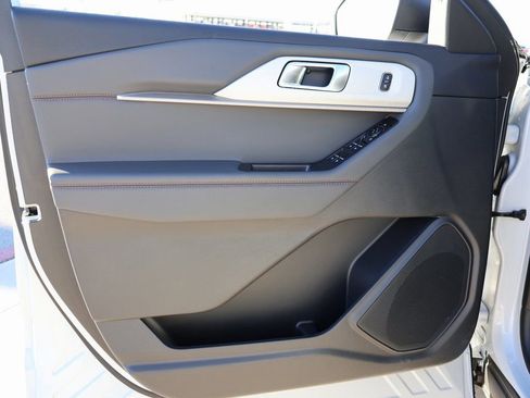 New 2026 Ford Explorer Active image 22