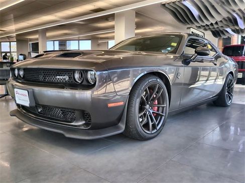 Used 2023 Dodge Challenger SRT Hellcat image 7