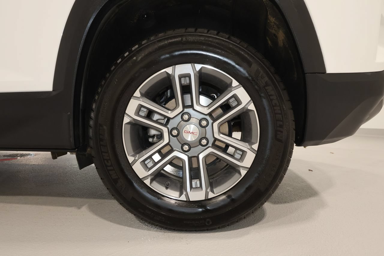 Certified 2026 GMC Terrain Elevation AWD/4WD image 34