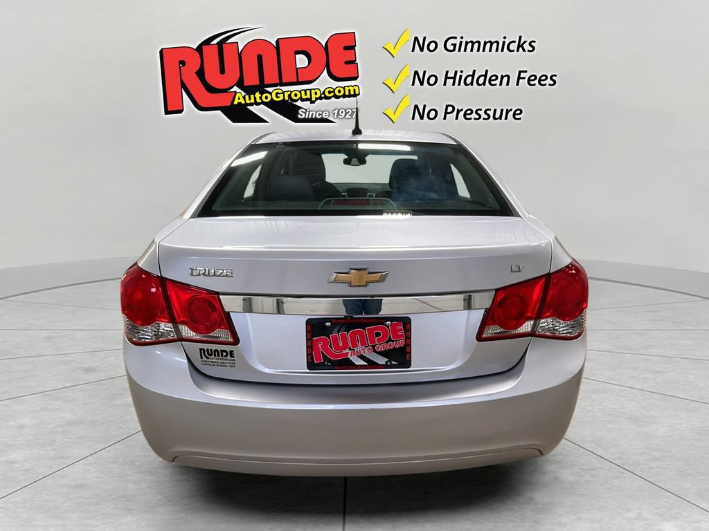 Used 2014 Chevrolet Cruze LT w/ Technology Package FWD image 4