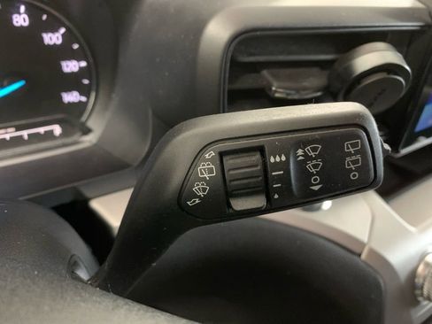 Used 2022 Ford Explorer XLT w/ Class IV Trailer Tow Package AWD/4WD image 36