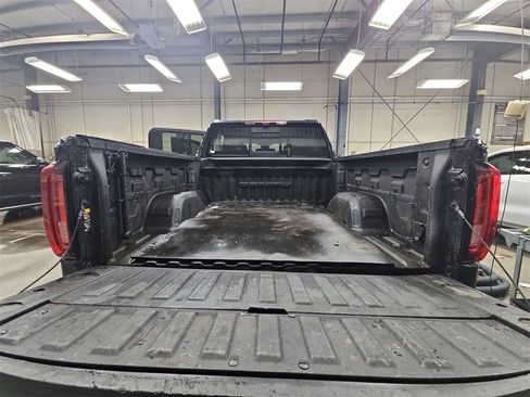 Used 2024 GMC Sierra 1500 Denali w/ Technology Package image 12