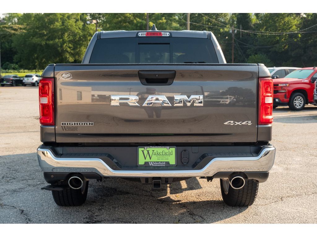 Used 2025 RAM 1500 Big Horn AWD/4WD image 7