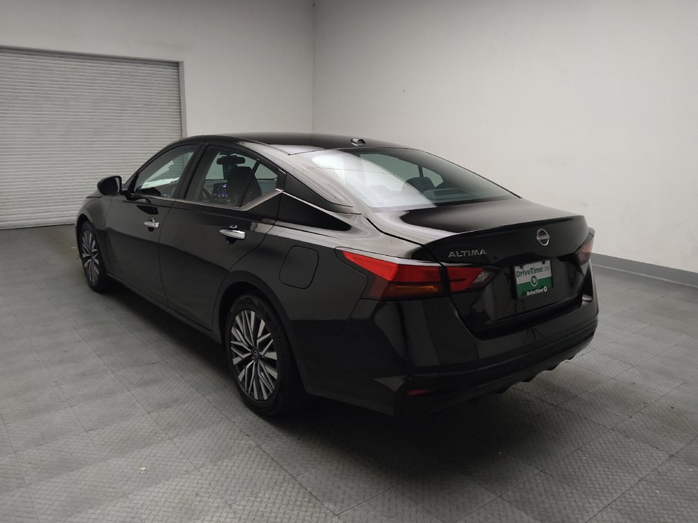Used 2025 Nissan Altima 2.5 SV FWD image 5