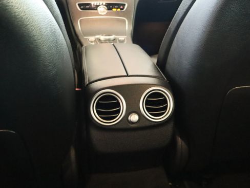 Used 2019 Mercedes-Benz C 300 4MATIC Sedan image 38