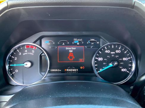 Used 2018 Ford F250 Platinum w/ Platinum Ultimate Package AWD/4WD image 23
