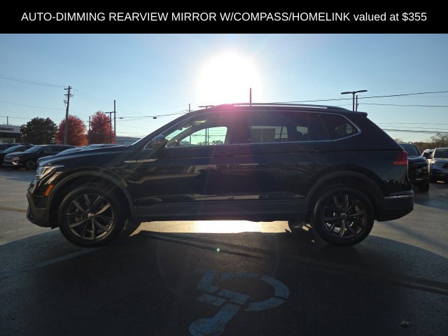 Used 2023 Volkswagen Tiguan SE w/ Panoramic Sunroof Package AWD/4WD image 5
