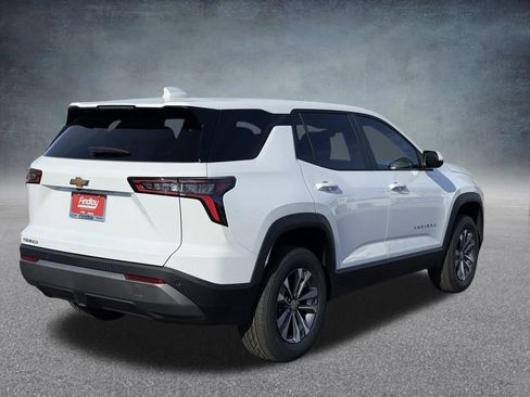 New 2026 Chevrolet Equinox LT image 3