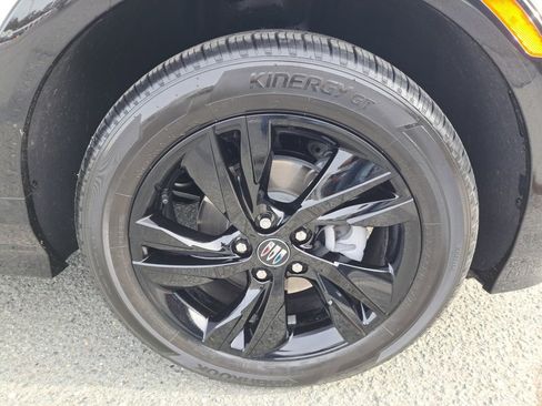 Certified 2025 Buick Encore GX Sport Touring w/ Advanced Technology Package image 18