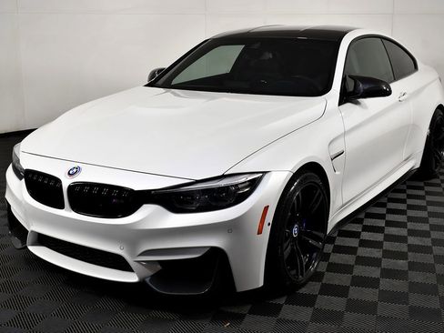 Used 2020 BMW M4 Coupe image 3