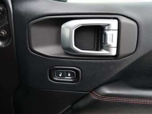 Used 2018 Jeep Wrangler Unlimited Rubicon w/ Dual Top Group image 63