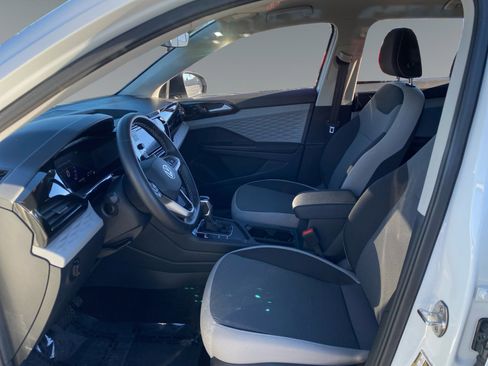 Used 2024 Volkswagen Taos S image 9