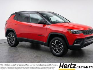 Used 2025 Jeep Compass Trailhawk video 1