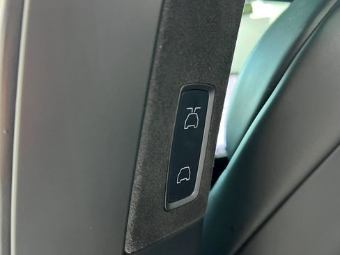 Used 2019 Tesla Model X Long Range AWD/4WD image 12