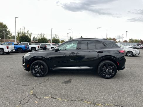 Certified 2025 Buick Envision Sport Touring image 2